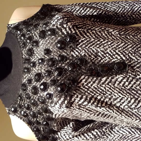 Leo Guy Beaded Embellished Cold Shoulder Turtleneck Sweater Size L/XL - Picture 3 of 8